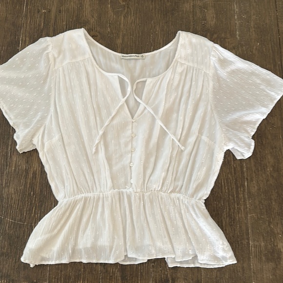 Abercrombie & Fitch Tops - Abercrombie & Fitch Peplum Top (size XL)